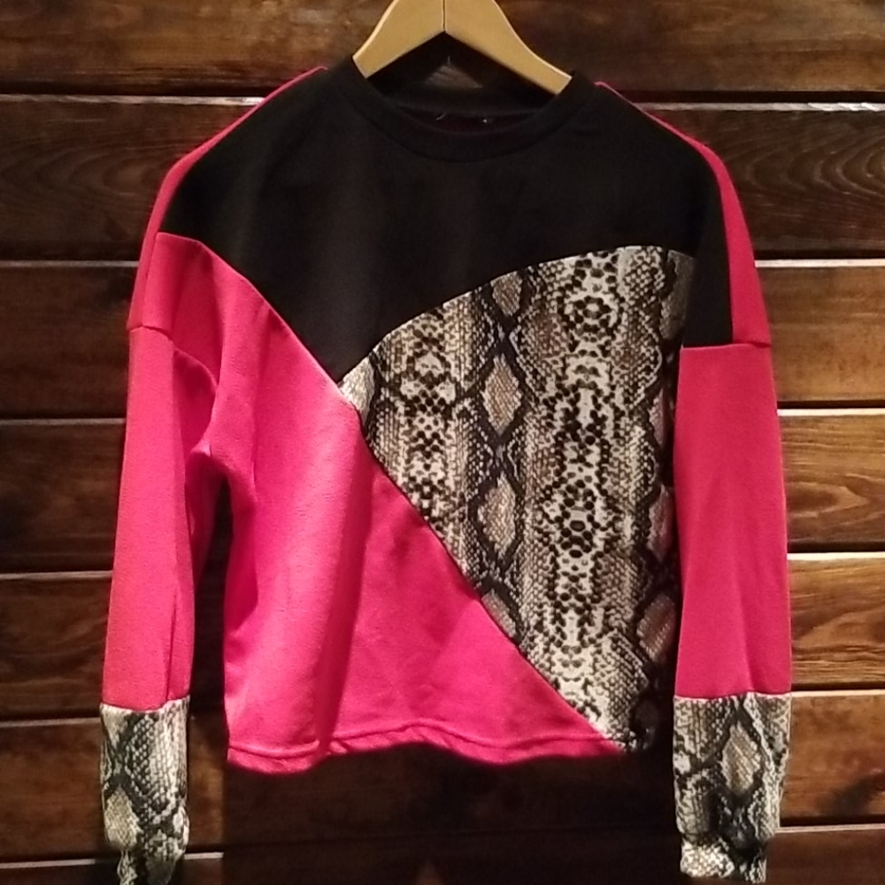 Sweatshirt top